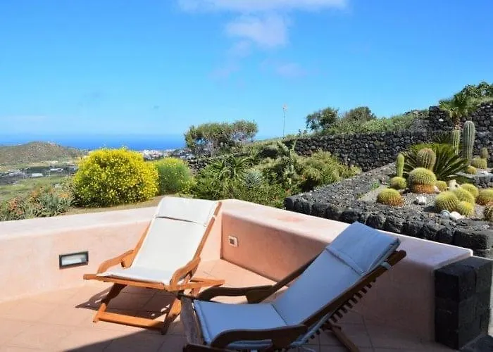 Semesterbostad Dammuso Sidori