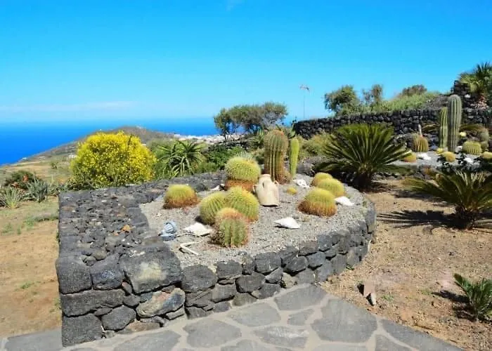 Semesterbostad Dammuso Sidori *