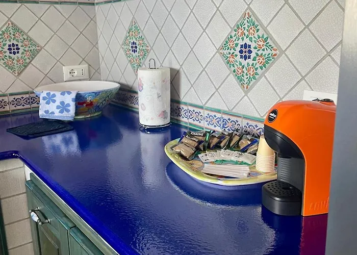 Semesterbostad Dammuso Sidori Kamma