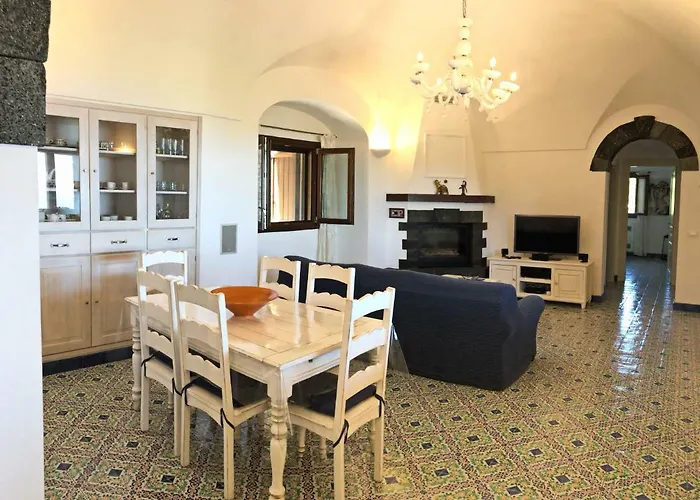 Semesterbostad Dammuso Sidori Kamma